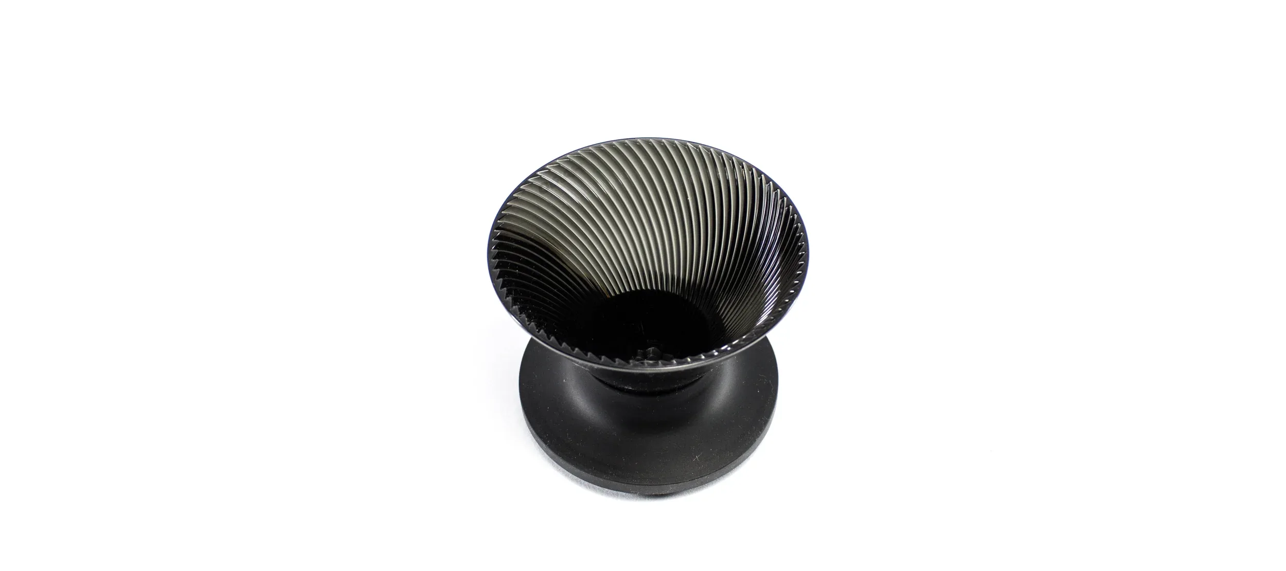 V60 NEO 본체와 실리콘 베이스가 분리된 모습